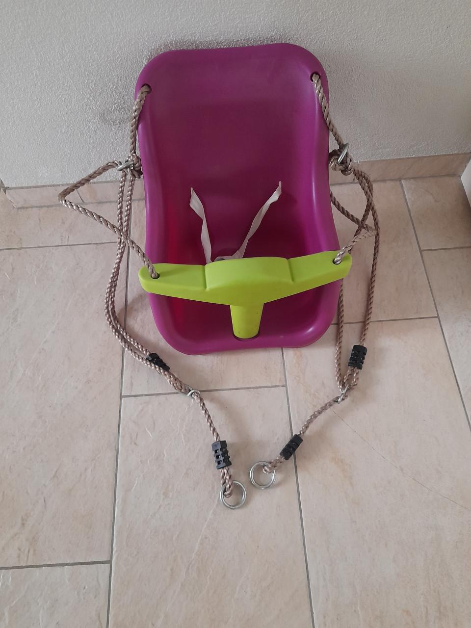 Babyschommel (in goede nette staat )
