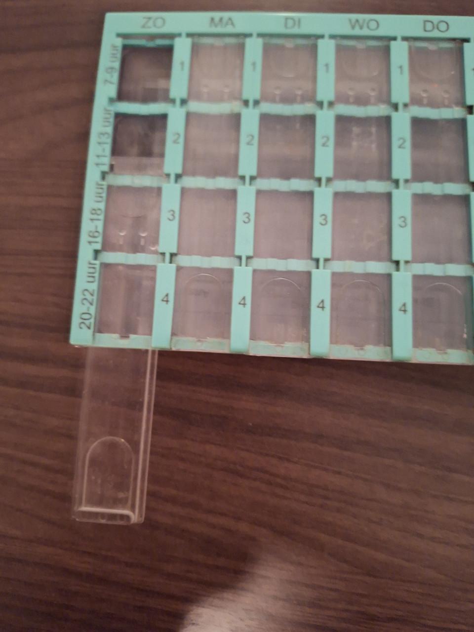 Medicijndoos 7 daags 4 vaks