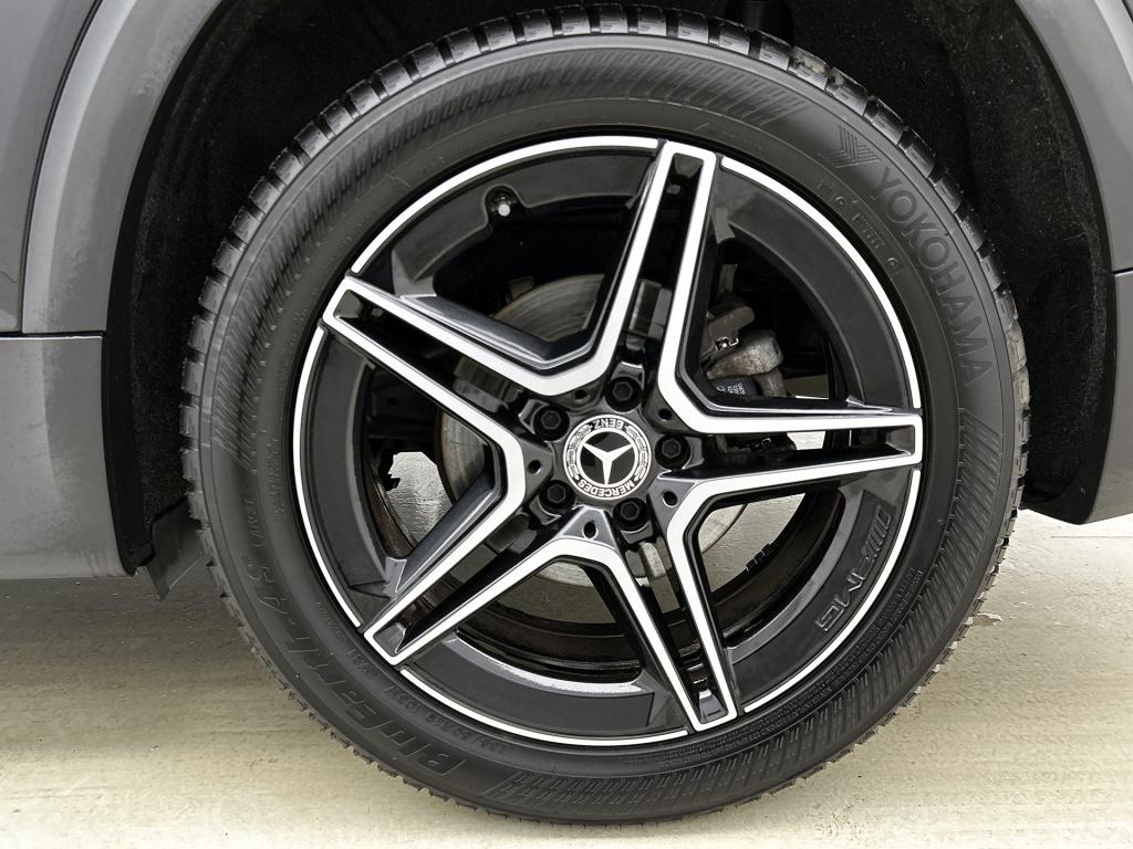Mercedes-Benz Glb 180 business solution amg | panoramadak | sfeerverlichtin