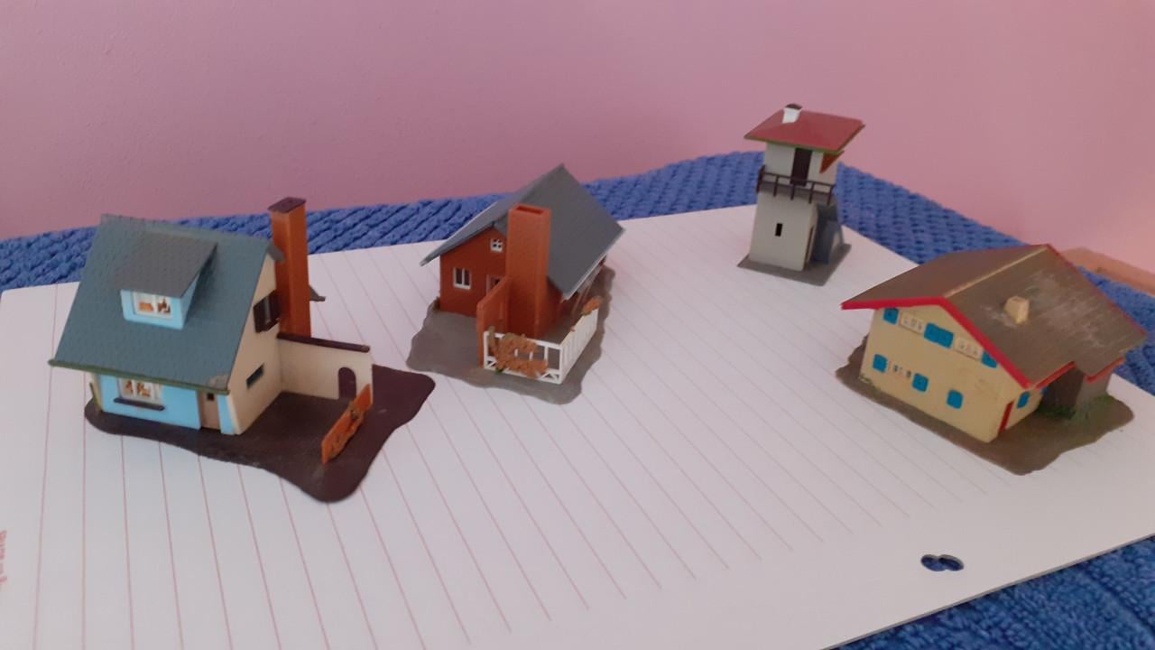 Treinhuisjes spoor N