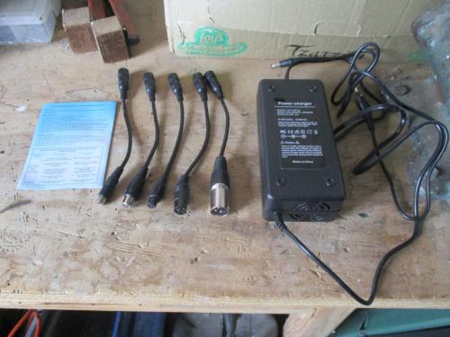 Acculader voor elektrische fiets 42V 2A