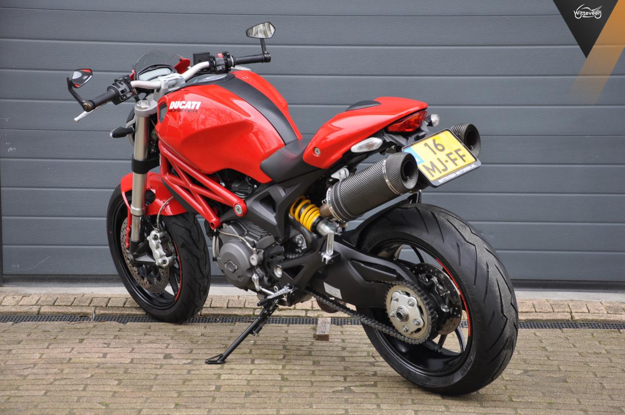 Ducati Monster 796