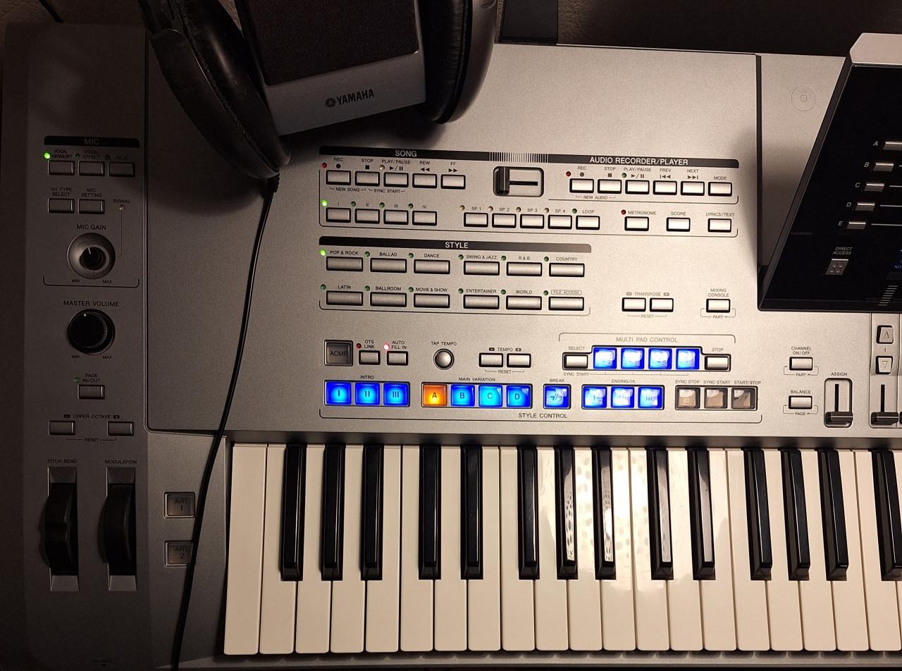 Yamaha keyboard Tyros 5 XL 76 toetsen