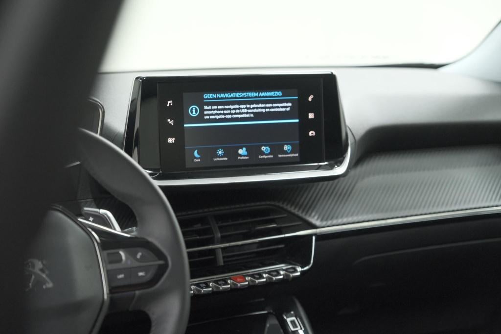 Peugeot 2008 puretech 130 eat8 allure pack | camera | parkeersensoren | key
