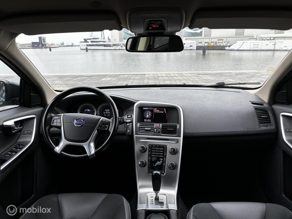 Volvo XC60 2.0 D3 R-Design Cruise Navi Automaat km270.481 Nap BJ2011