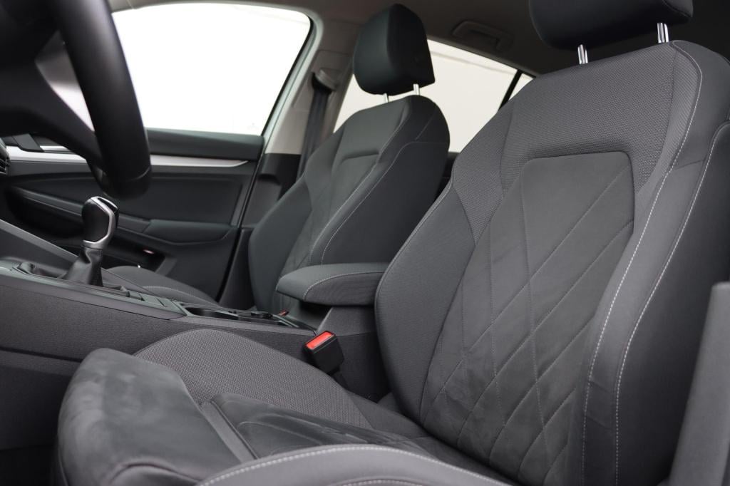 Volkswagen Golf 1.0 tsi life business 110pk