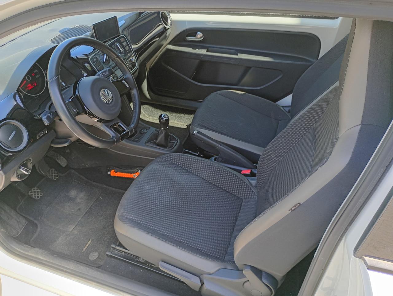 Volkswagen high up 1.0