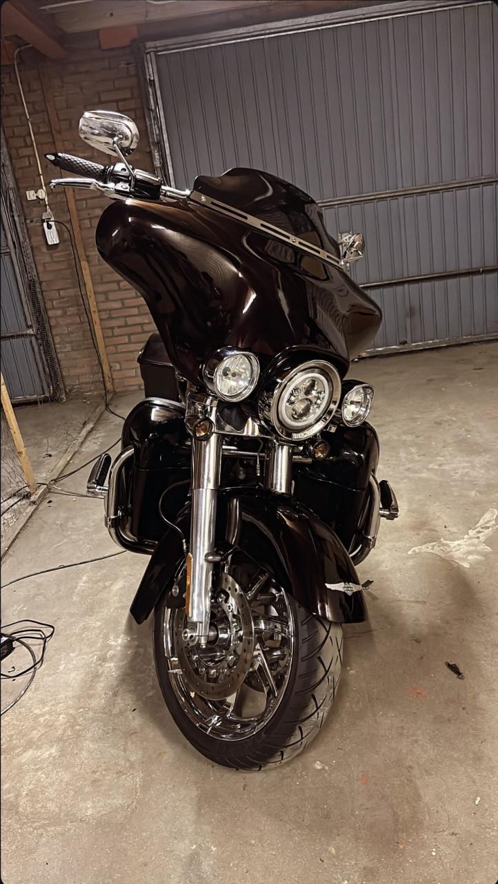 Harley davidson  streetglide