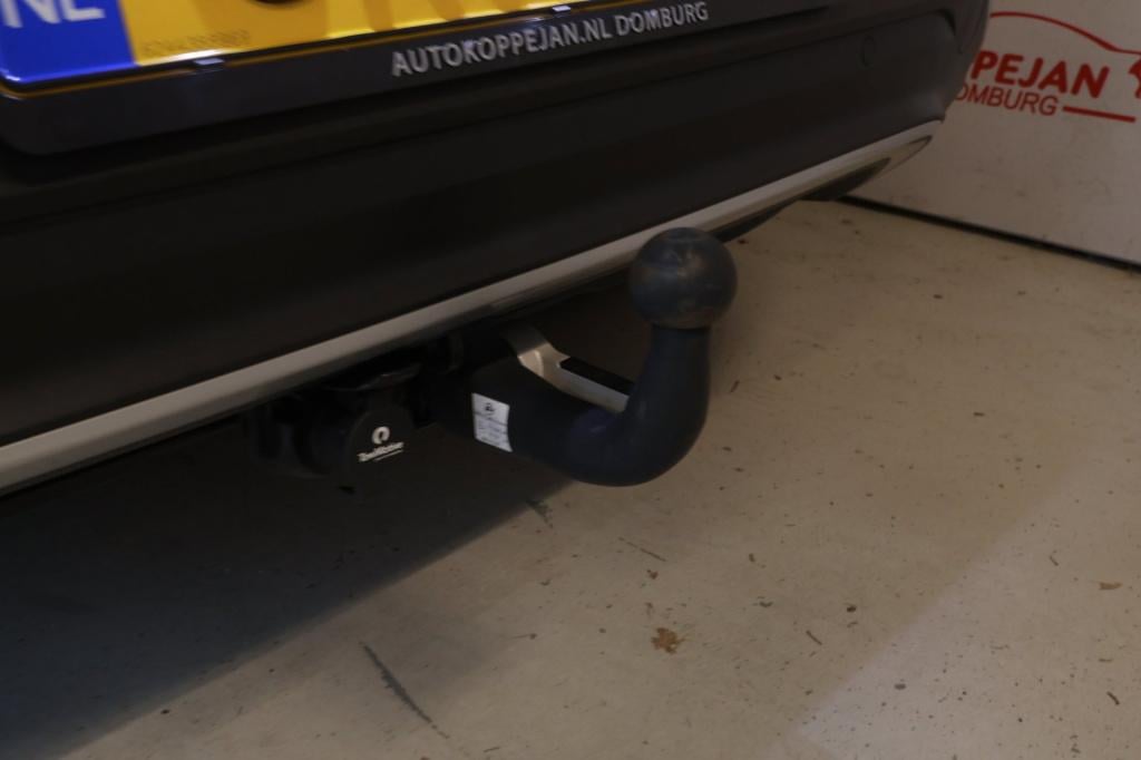 Volkswagen T-roc cabrio 1.5 tsi r-line|led|afneembare trekhaak|beast audio|