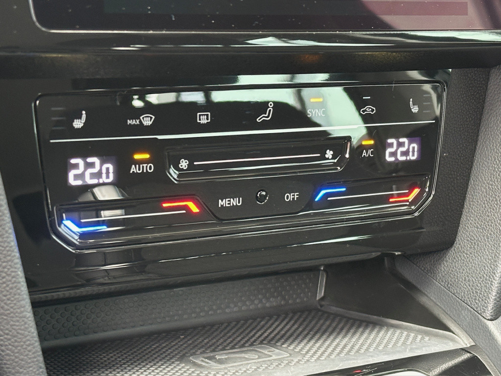 Volkswagen Passat variant 1.5 tsi 150pk dsg business | ergo stoel | camera 