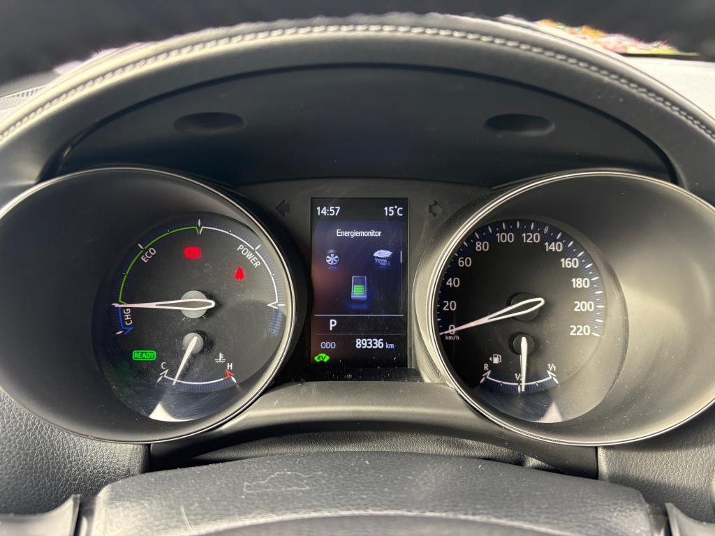 Toyota C-hr 1.8 hybrid business plus