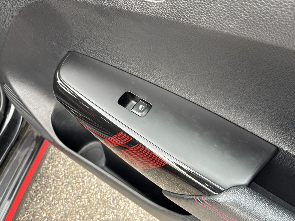 Kia Picanto 1.0 t-gdi gt-line | trekhaak | stoel/stuurverwarming | leder