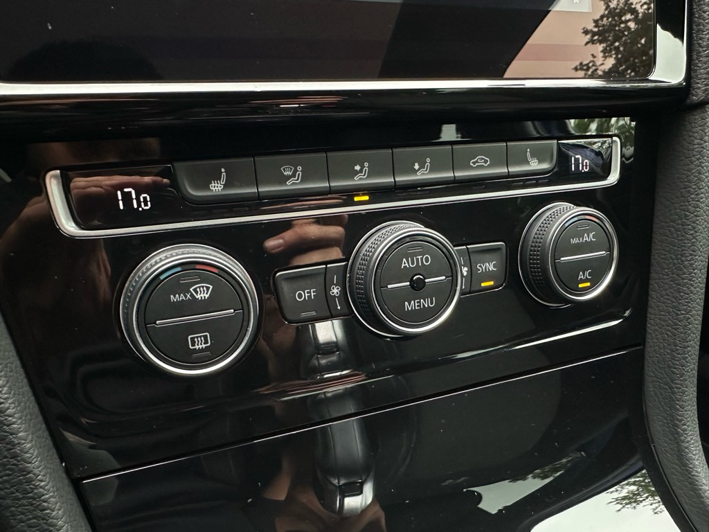 Volkswagen Golf 2.0 tsi 4motion r panoramdak / virtual cockpit / led / alca