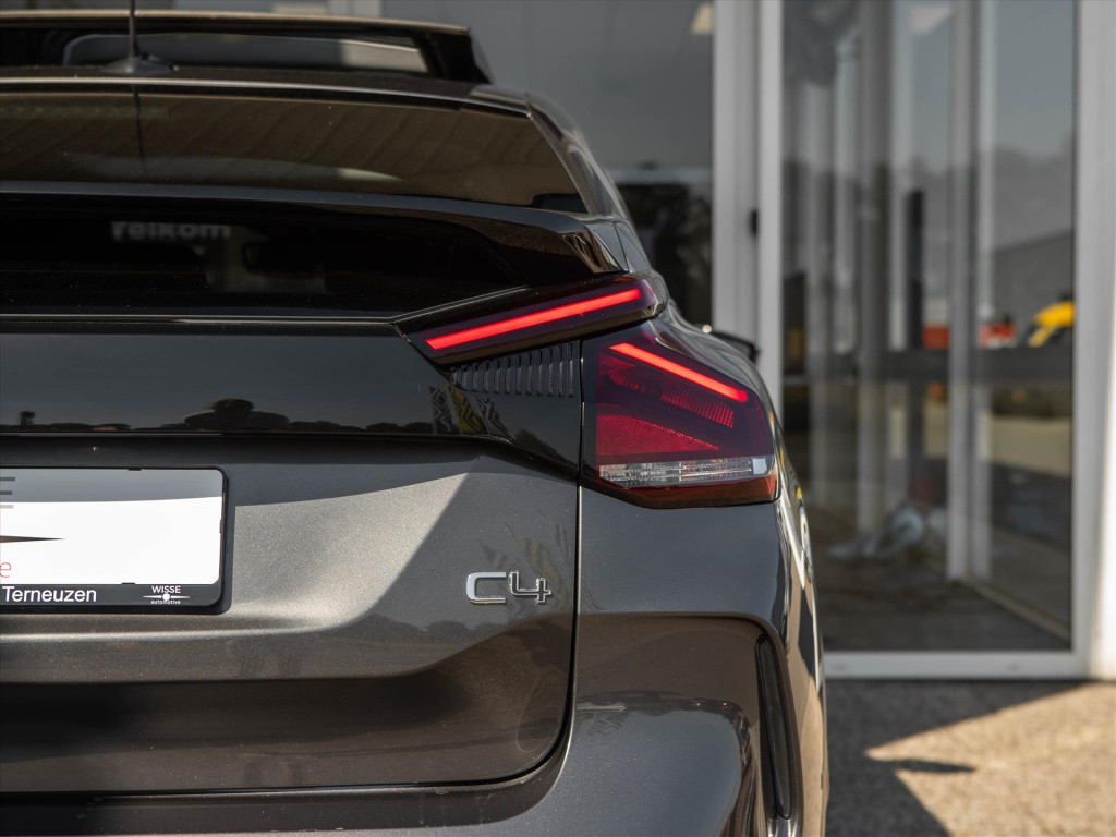 Citroen C4 1.2 puretech 130pk shine | panoramadak | hud | camera | navigati