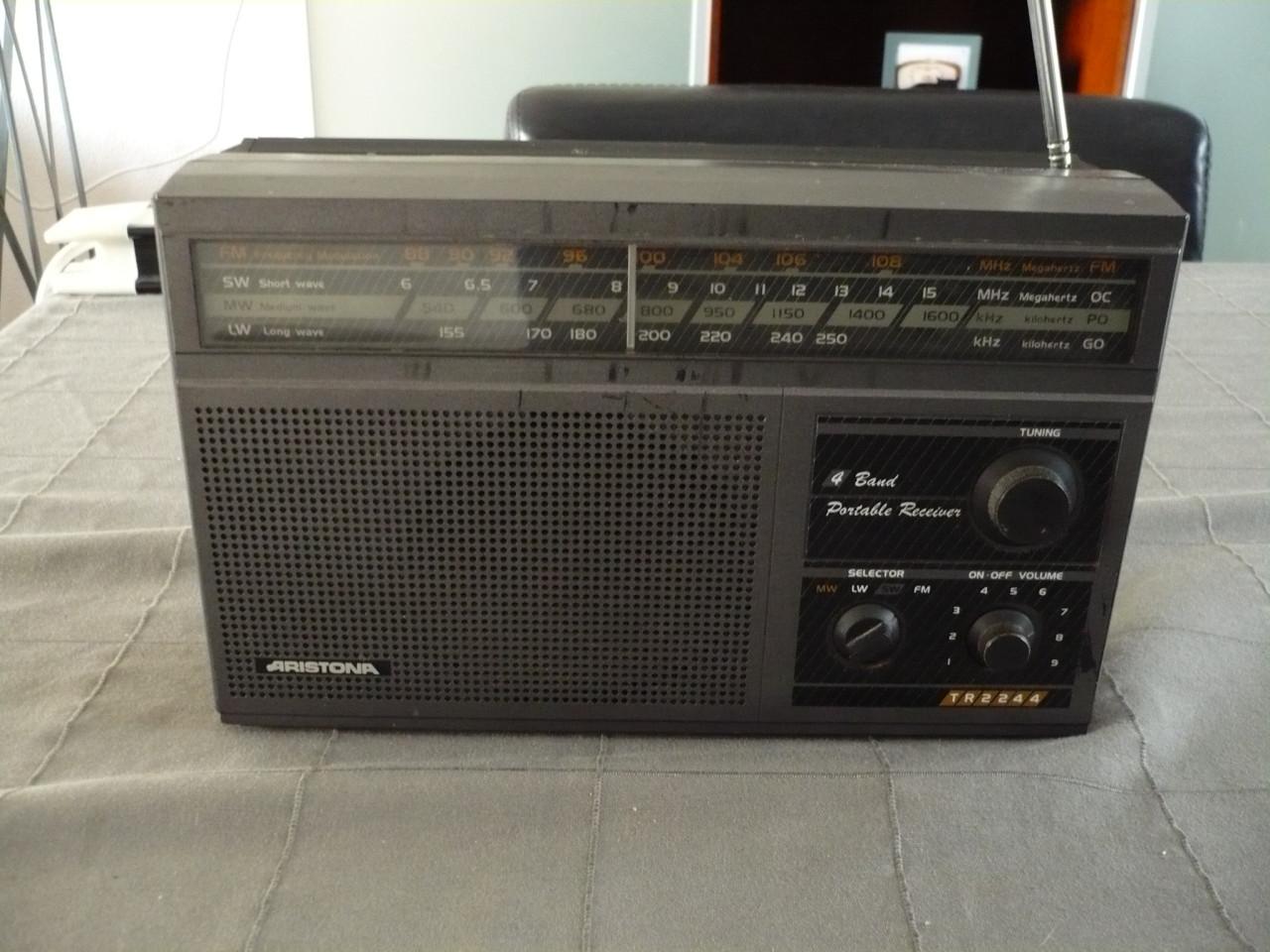 Aristona portable radio-goed werkend