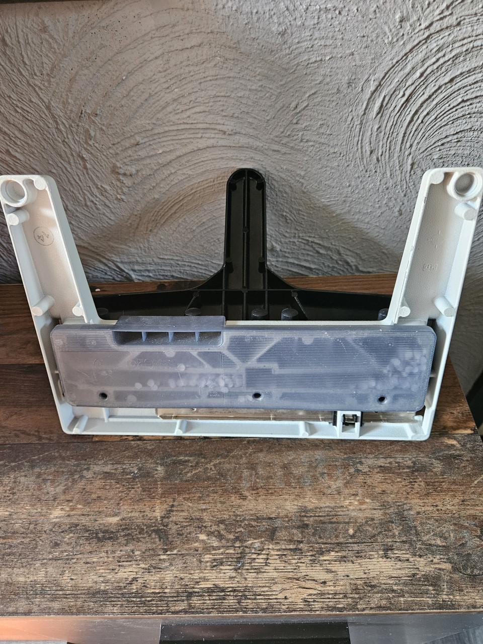 Leitz Akto 5114 perforator - Vintage kantoorartikel