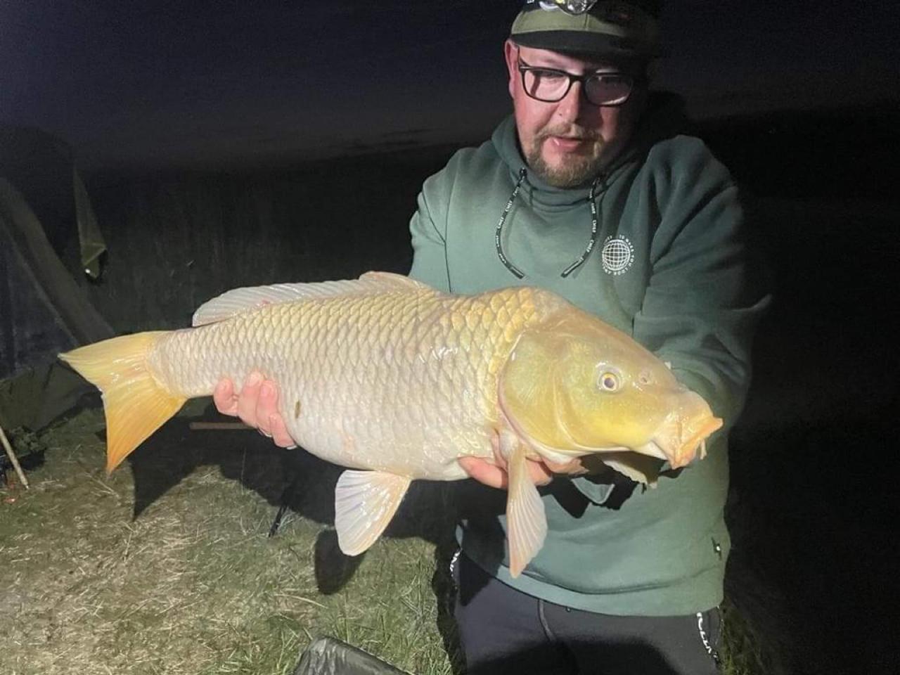 Koop een visvergunning voor een kerst en nieuwjaar cadeau € 17,50 KOOPJE