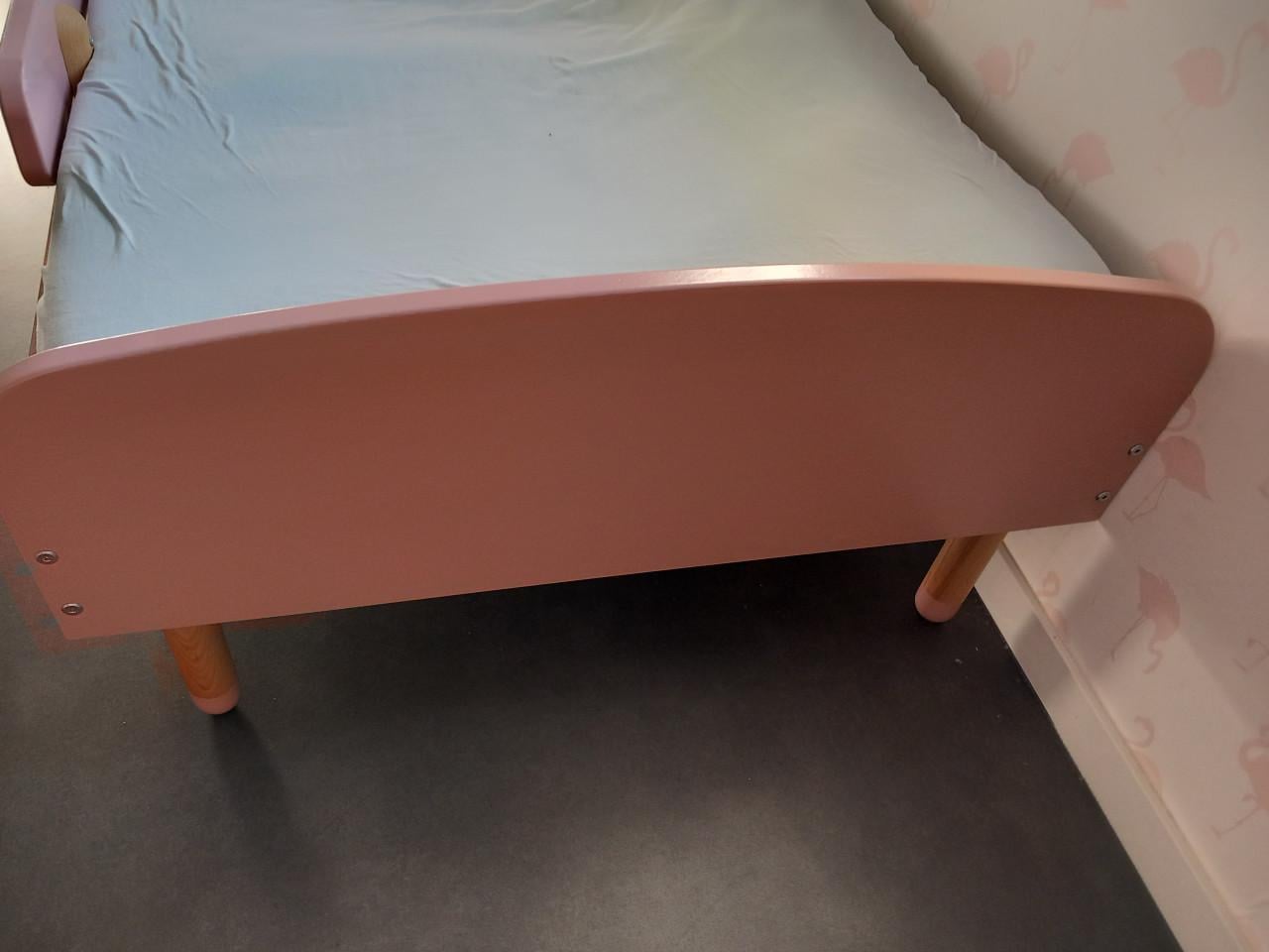 Superleuk meisjes bed Flexa dots
