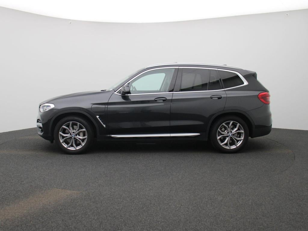 BMW X3 xdrive30e (135 kw) | automaat | panoramadak | trekhaak 2.000 kg | st