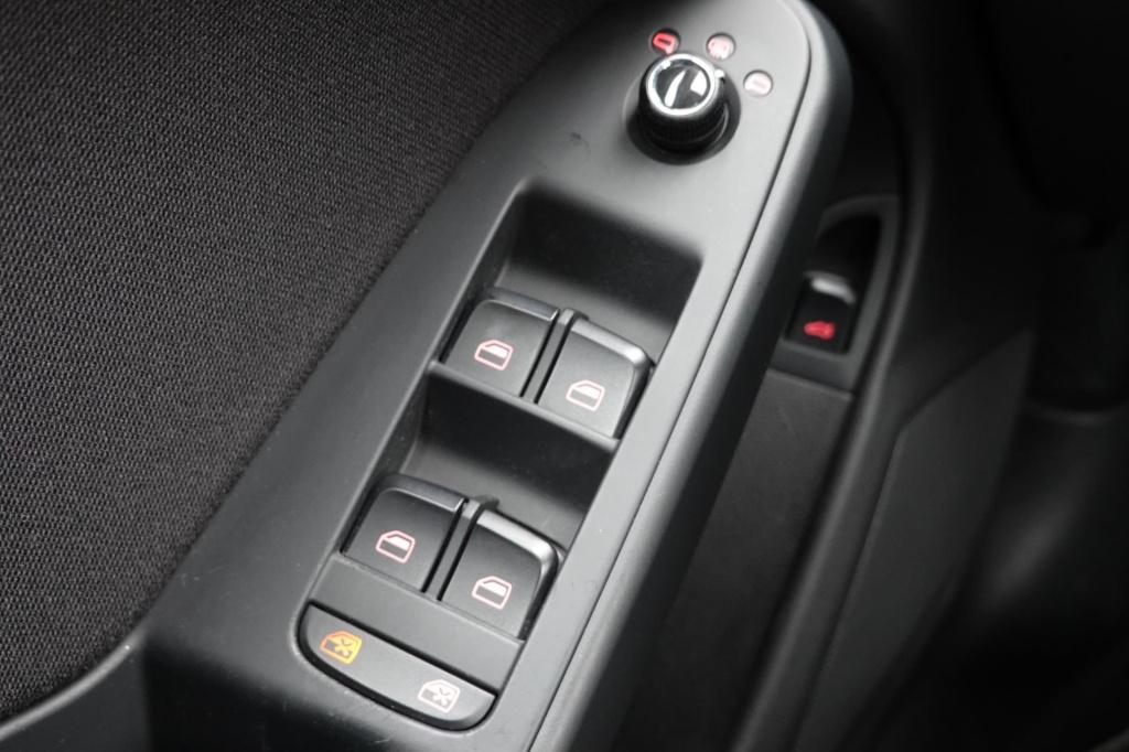 Audi A4 limousine 1.8 tfsi pro line business