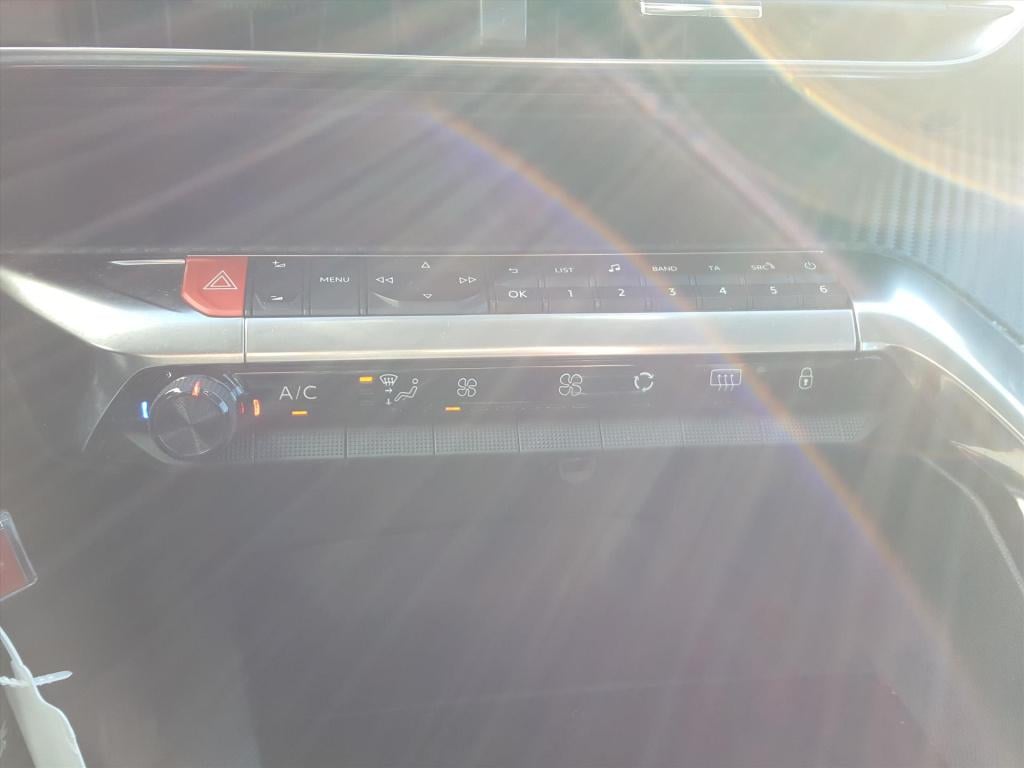 Peugeot 3008 1.2 130pk s&s access trekhaak | cruise control | airco | bluet