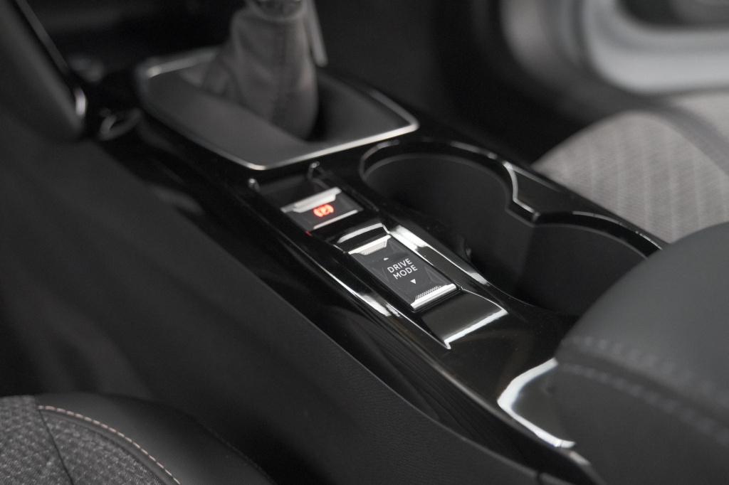 Peugeot 2008 puretech 100 allure | apple carplay | parkeersensoren | climat