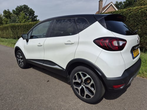 Renault Captur 0.9 TCe Intens 2017, wit met zwart dak