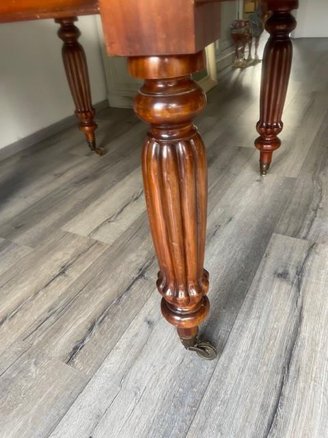 Victoriaanse massief mahonie houten tafel