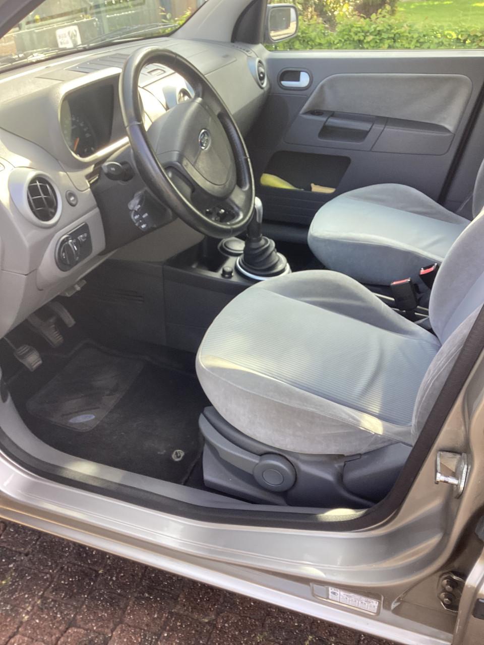 Ford Fusion Luxury 1.4 1.6V nieuwe APK en distributieriem en waterpomp