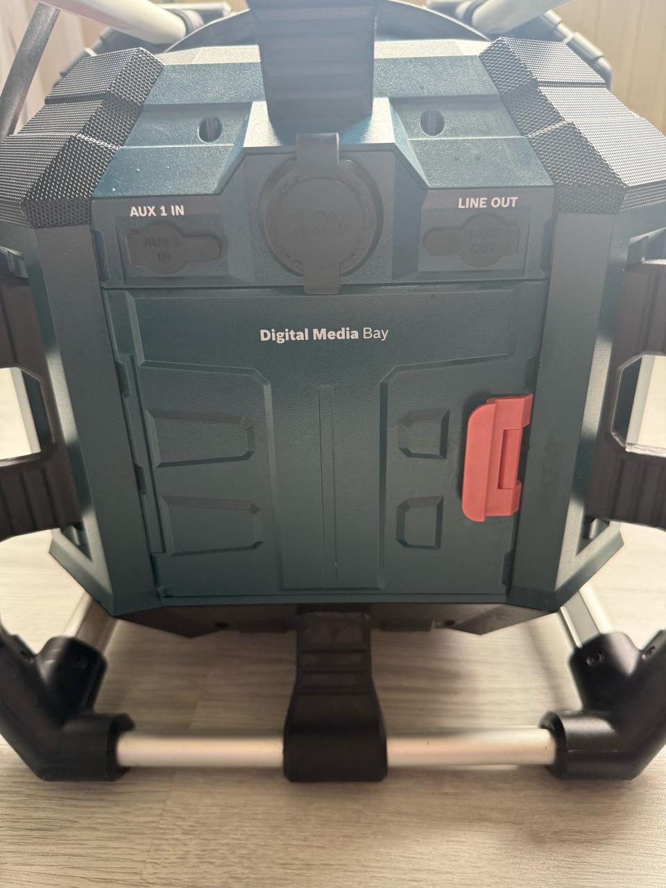 Te koop: Bosch GML 20 bouwradio – zo goed als nieuw!
