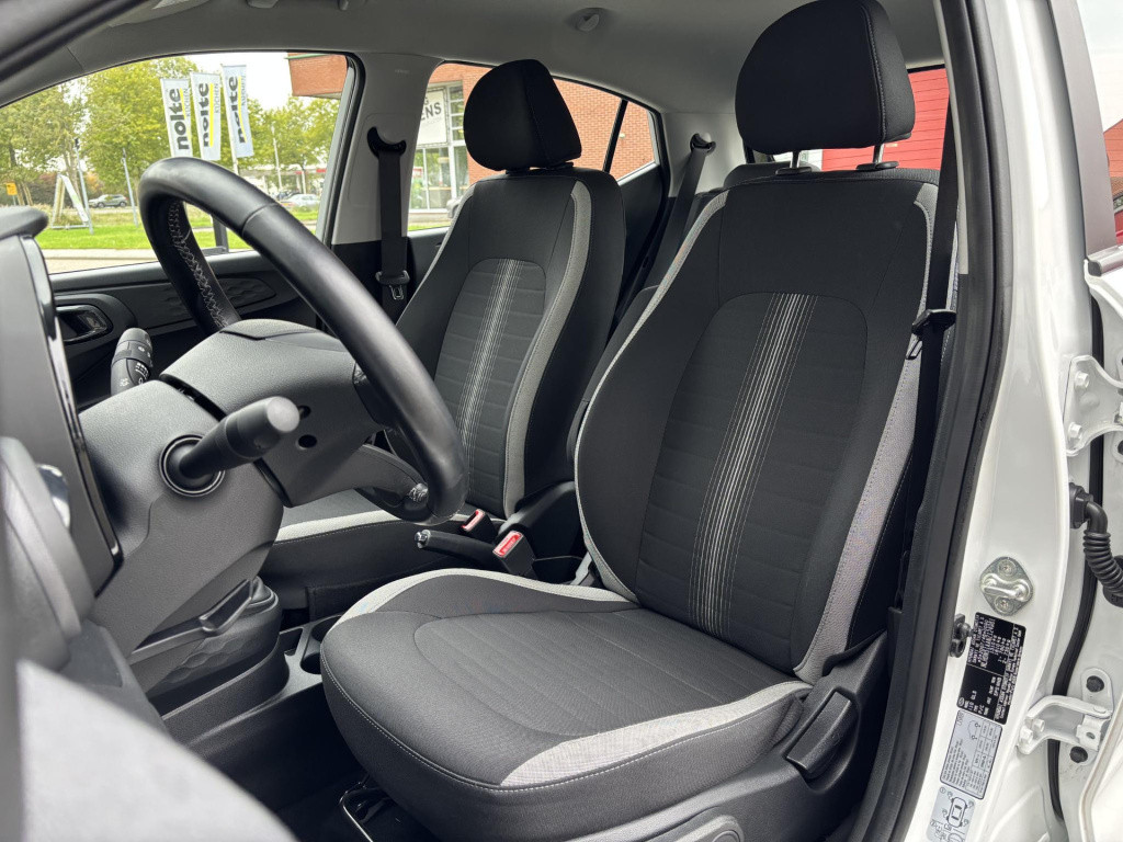 Hyundai I 10 1.0 comfort | apple carplay/android auto | two-tone lakkleur |