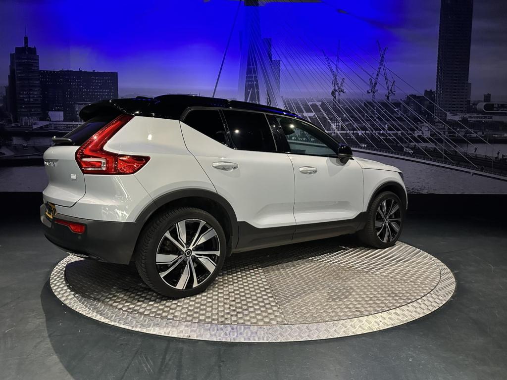Volvo XC40 recharge pro *pano*harmankardon*360camera*