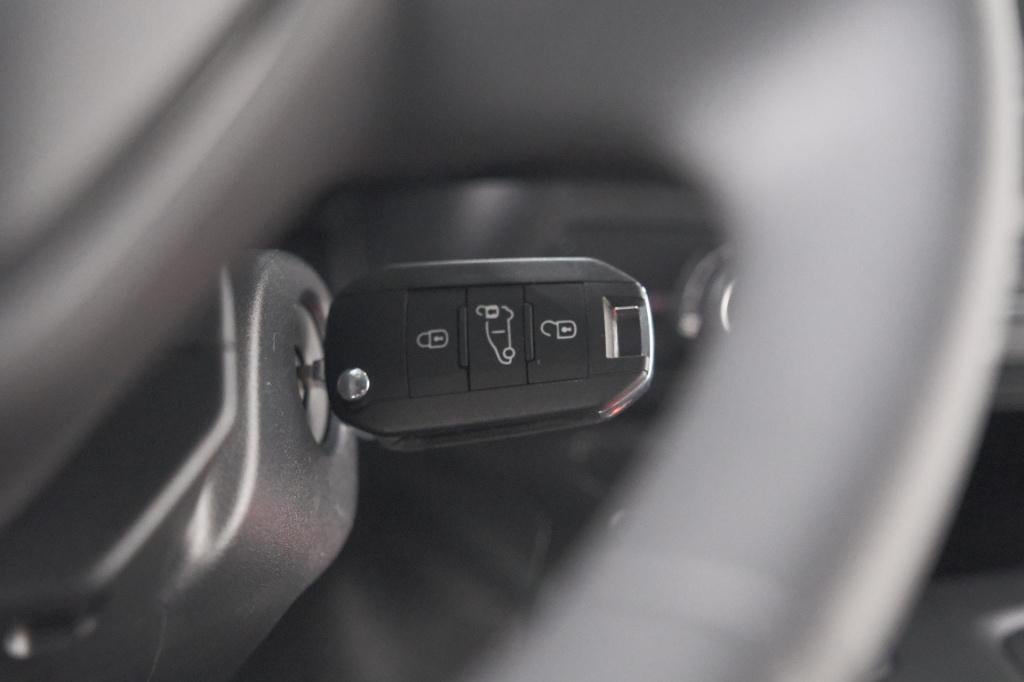 Peugeot Partner 1.5 bluehdi 130 eat8 s&s l2 | trekhaak | camera | betimmeri