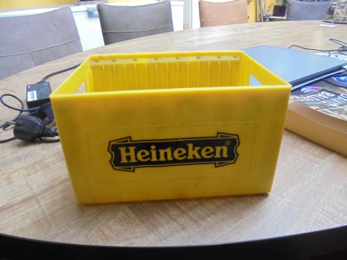 Klein kratje Heineken