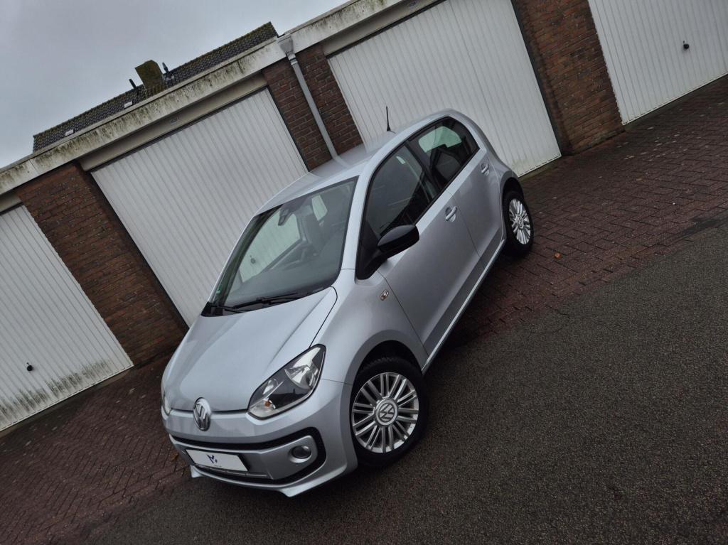 Volkswagen UP! 1.0 cup up! bluemotion / stoelverwarming / cruisecontrol / p