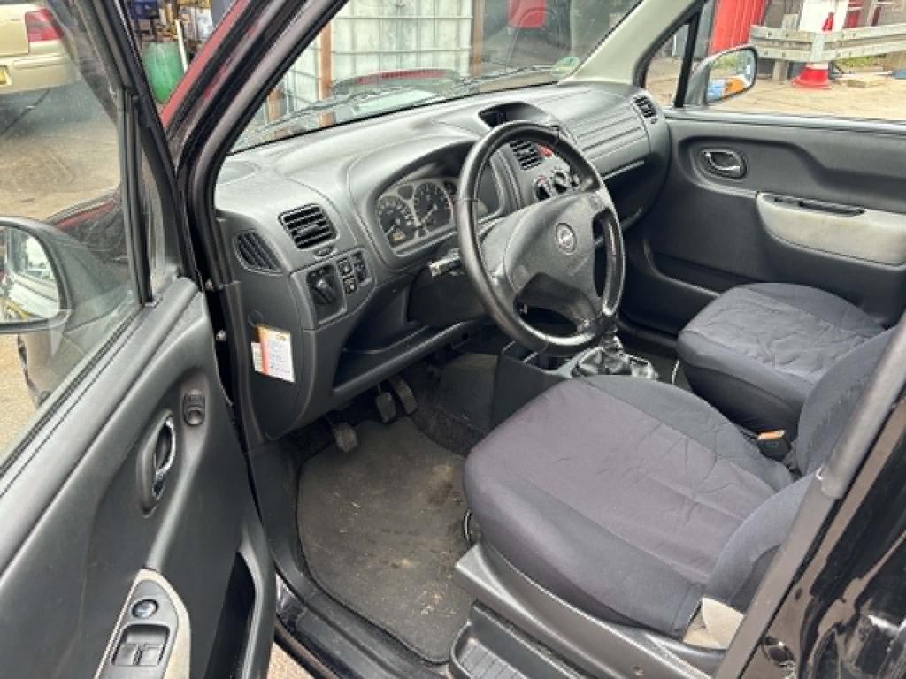 Opel Agila 1.2-16v maxx