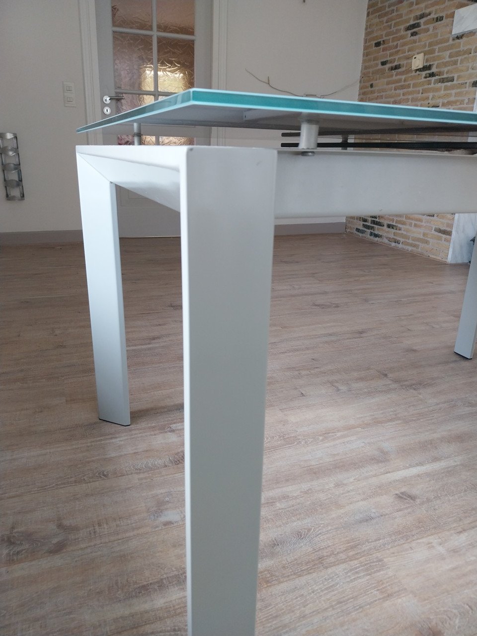 Glazen eetkamer tafel