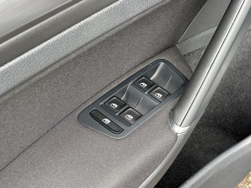 Volkswagen Golf 1.4 tsi dsg comfortline | trekhaak | adapt. cruise | navi |