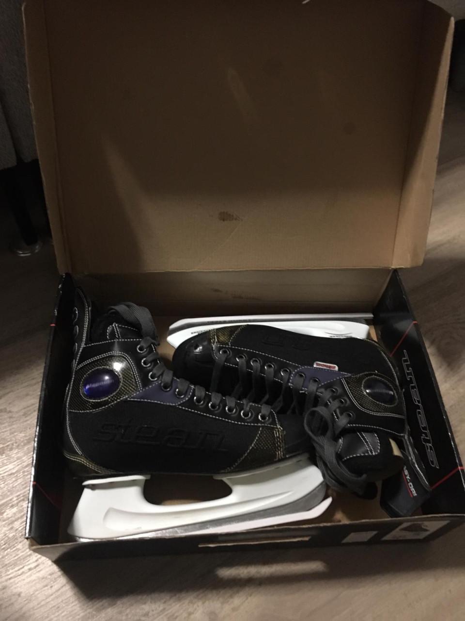 Stean Magnum  ijshockeyschaats maat 41,5