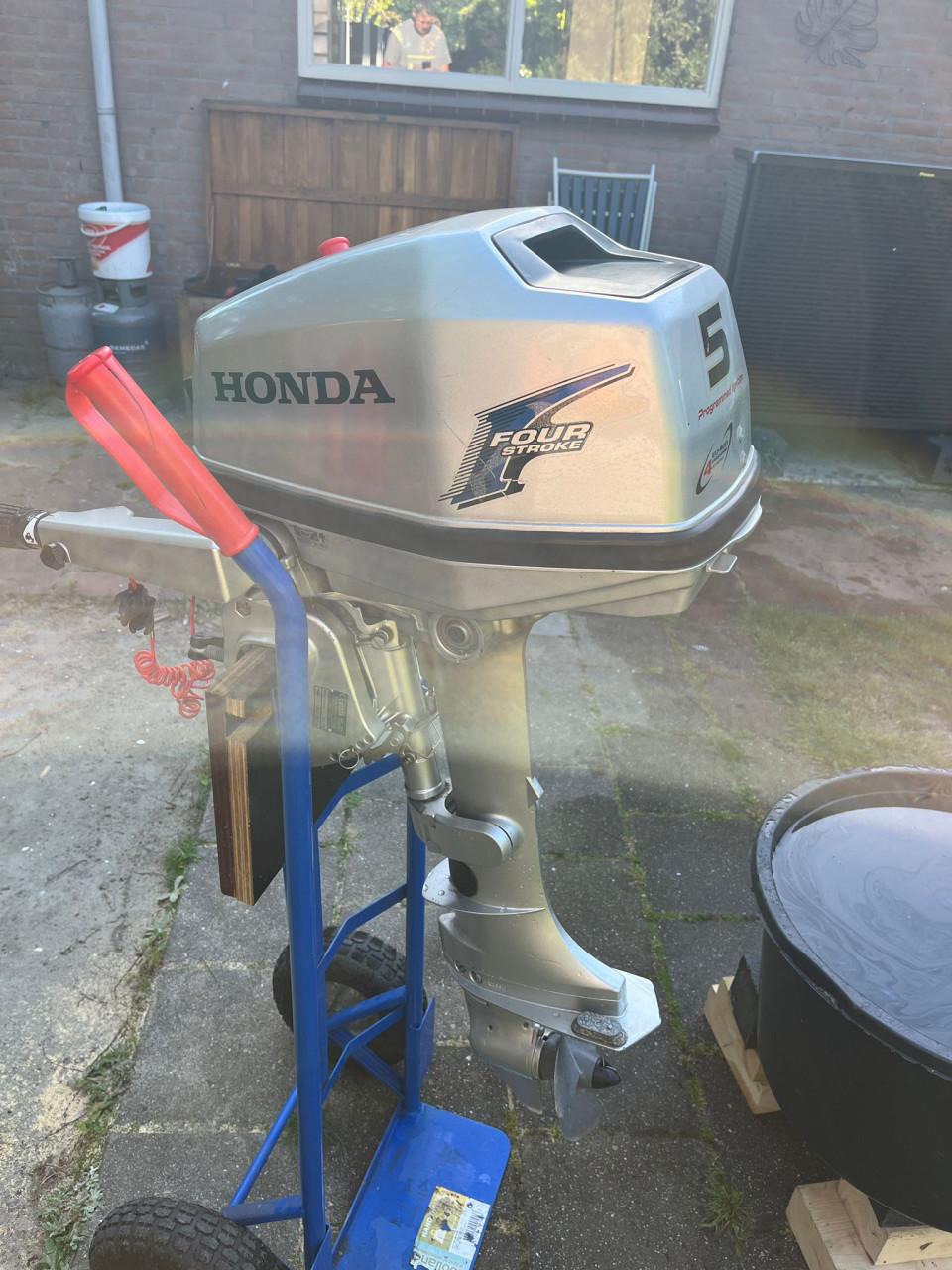 Honda 5 PK viertakt buitenboord motor