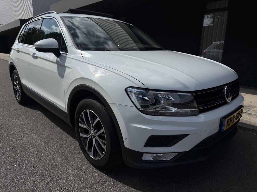 Volkswagen Tiguan 1.4 tsi act connected series - luxe uitvoering - leer - p