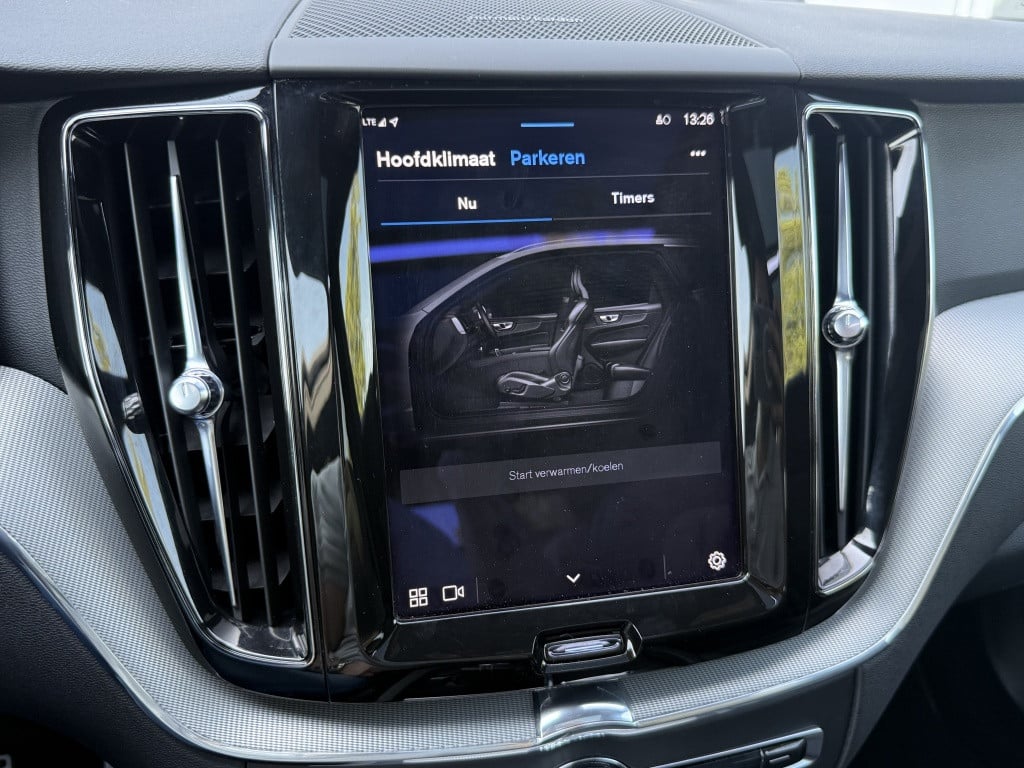 Volvo XC60 t6 340pk recharge r-design| adap.cruise| panodak| 360camera