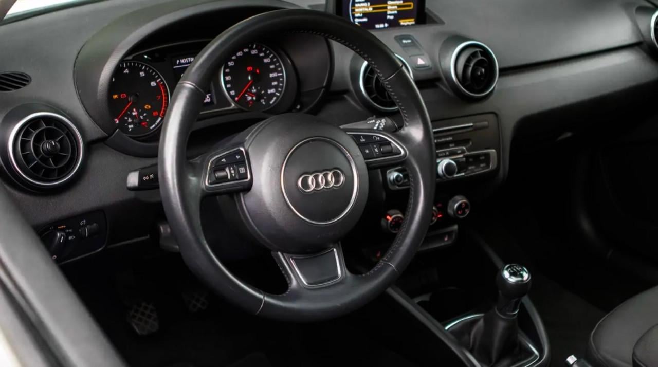 AUDI A1 Sportback 1.4 TFSI PRO LINE S