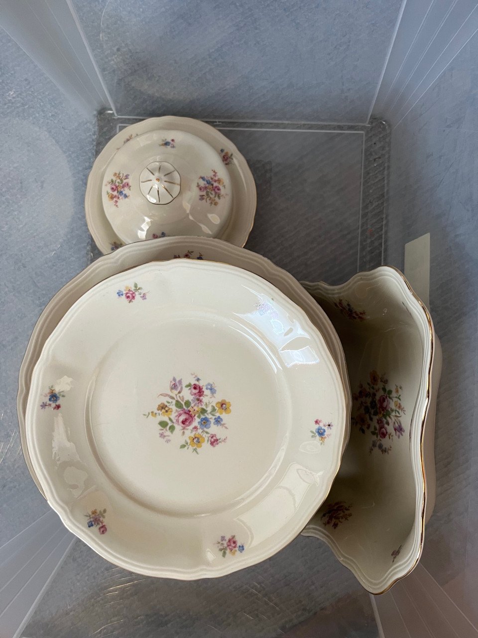 Vintage servies, nooit gebruikt
