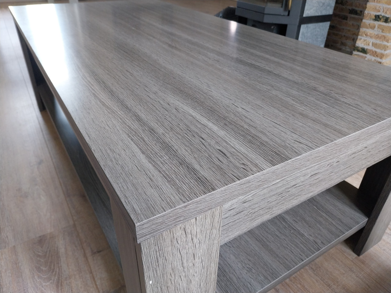 Salontafel  grijs met houtnerf motief