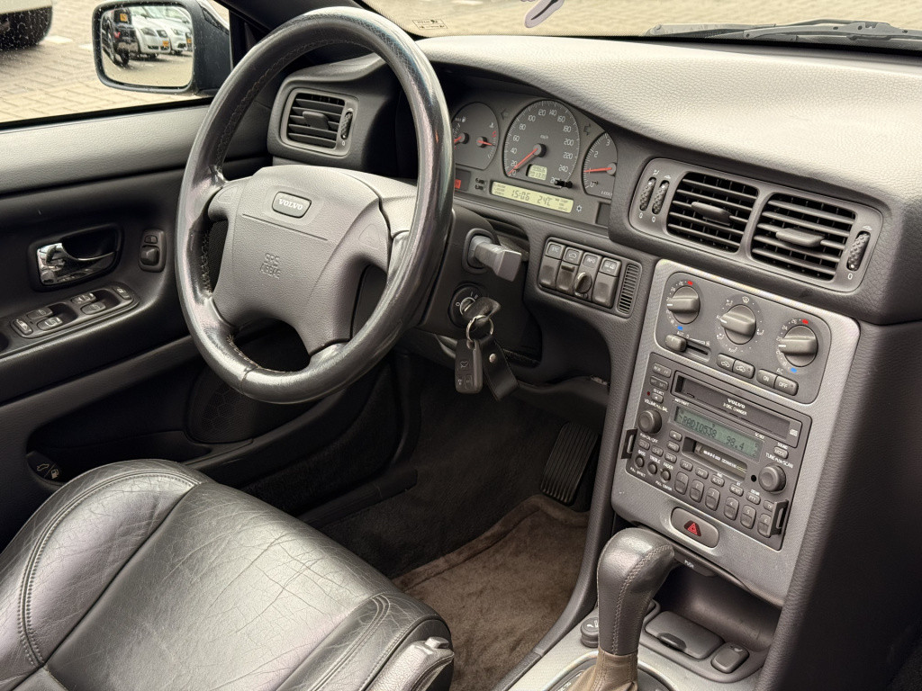Volvo C70 convertible 2.4 t tourer | leder | windscherm | stoelverwarming |