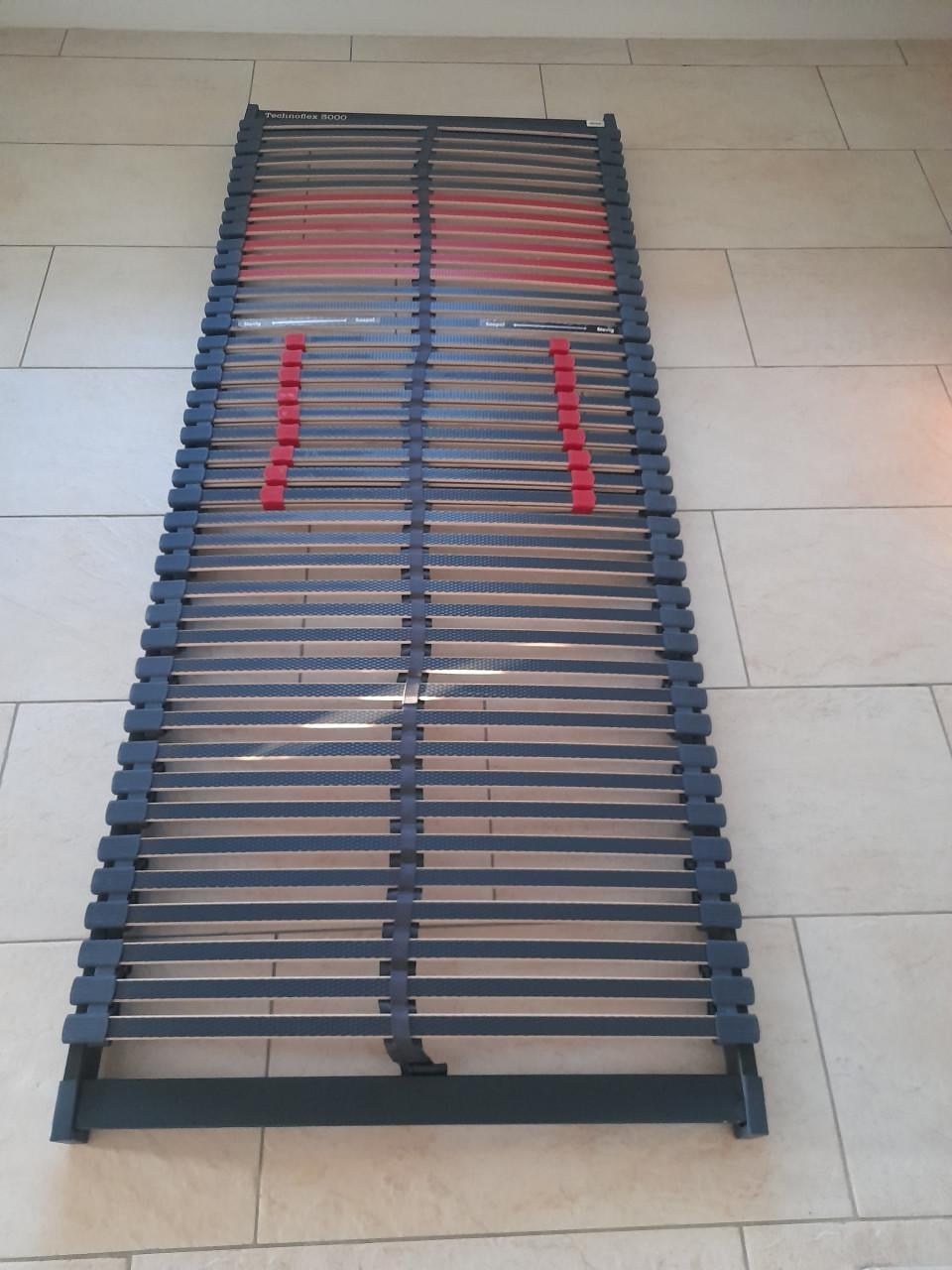 Stevige lattenbodem 80 x 200 ( in goede staat )