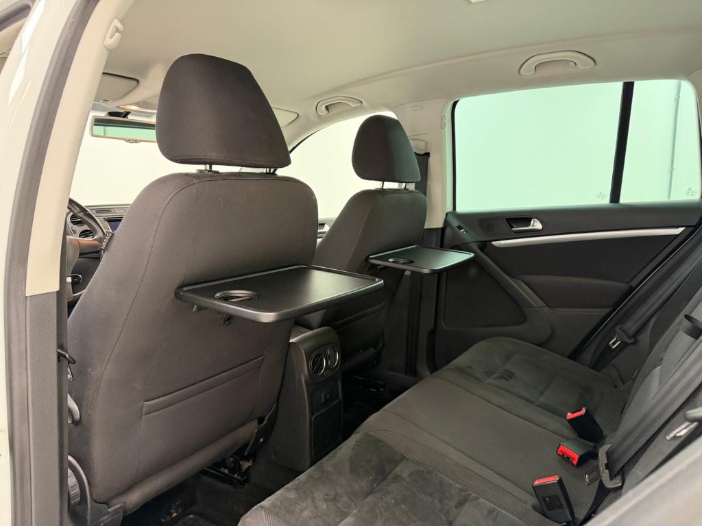Volkswagen Tiguan 1.4 tsi sport&style | navi | stoelverwarming | clima stoe