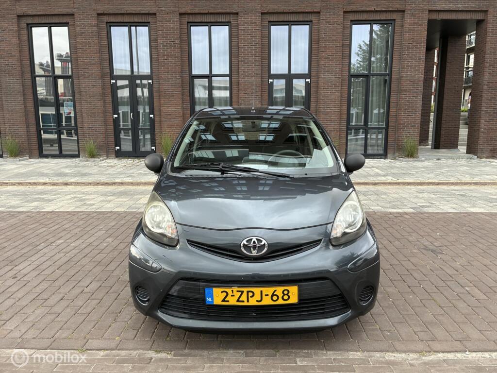 Toyota Aygo 1.0 VVT-i Tomtom Go Airco km116.001 Nap 5Deurs BJ2013