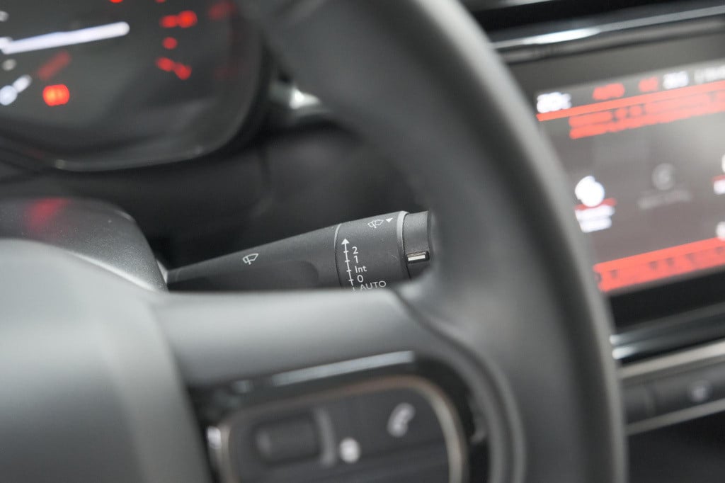 Citroen C3 puretech 82 feel edition | parkeersensoren | apple carplay | sto